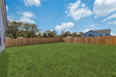 $245,000 | 313 North Main, Trenton, TX 75490