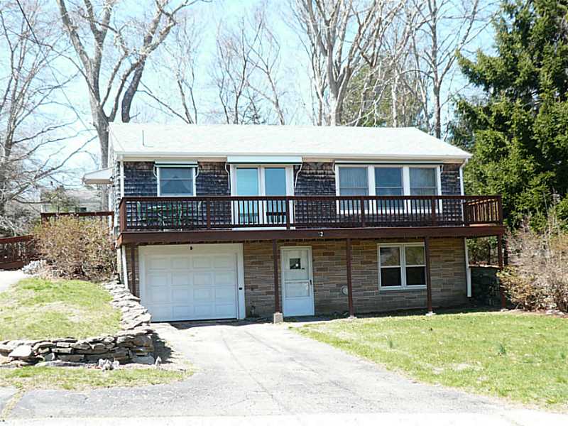 32 Algonquin Road Narragansett, RI 02882 - Photo 1 of 17 Exterior Front.