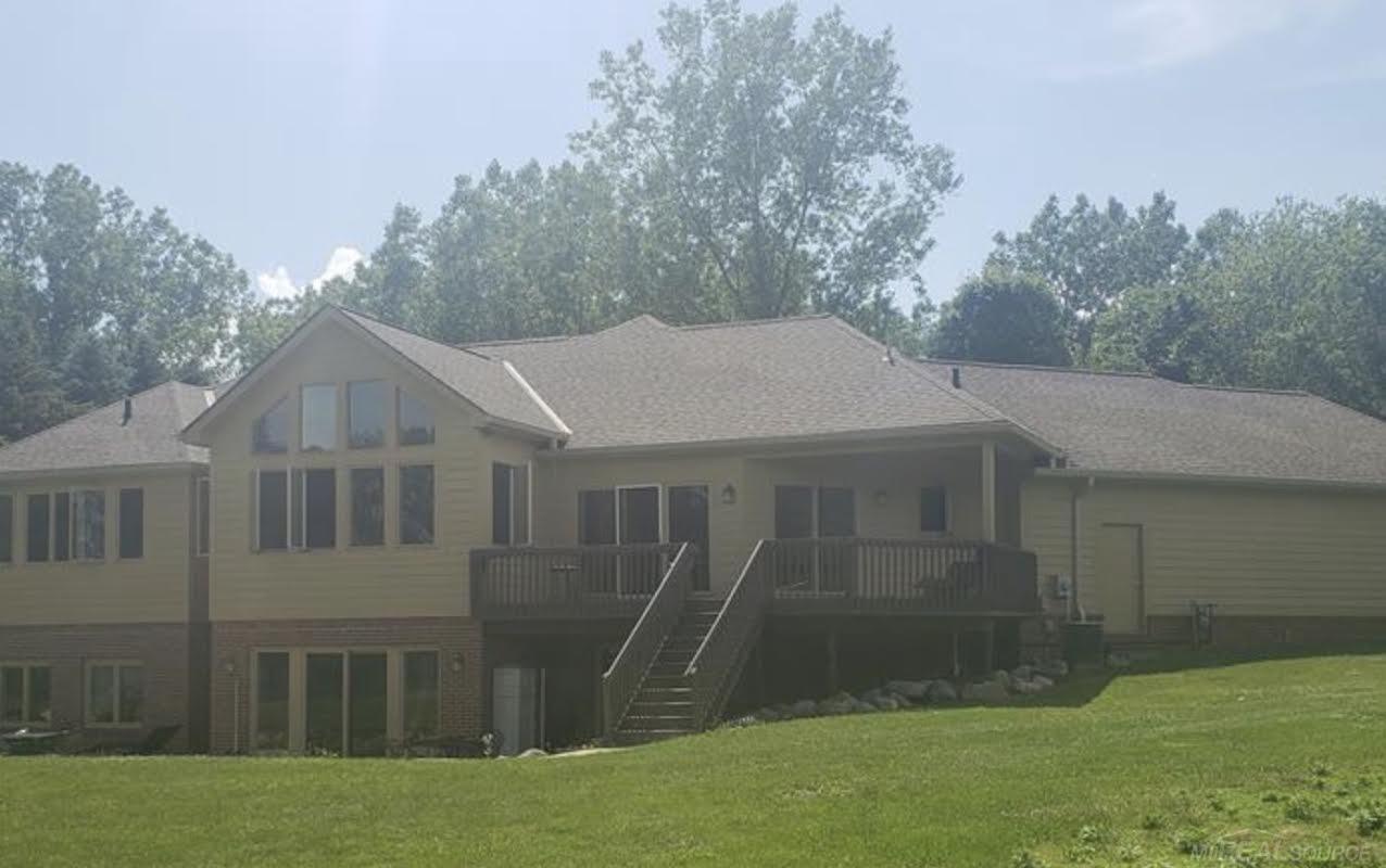 4097 County Line Road Casco, MI 48064 - Photo 3 of 35 50005379-2.JPG