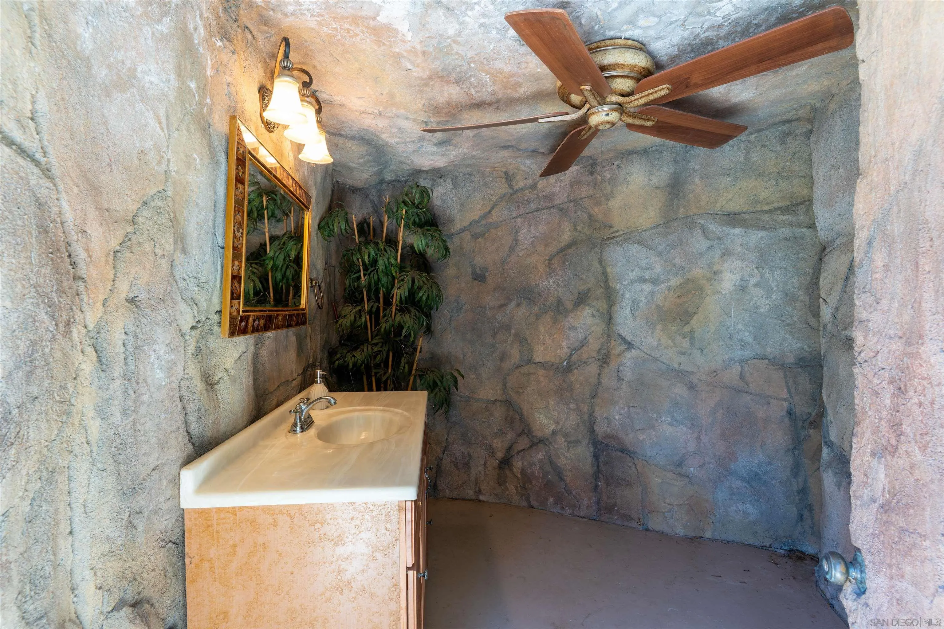 3537 Rosa Way Fallbrook, CA 92028 - Photo 45 of 49