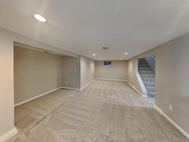 $2,649 | 2942 Zenith Avenue North, Robbinsdale, MN 55422