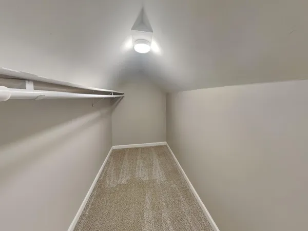 $2,689 | 2942 Zenith Avenue North, Robbinsdale, MN 55422