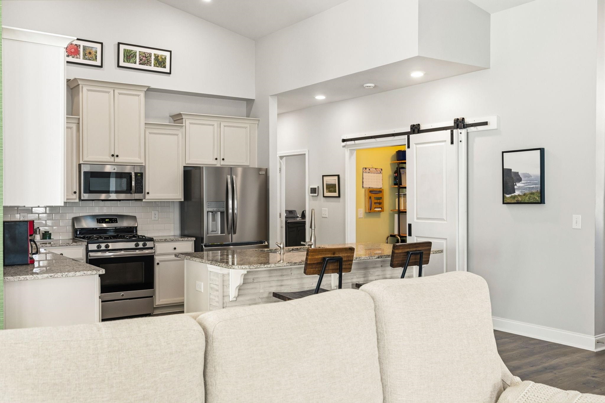 213 Sherwood Drive Murrells Inlet, SC 29576 - Photo 7 of 43