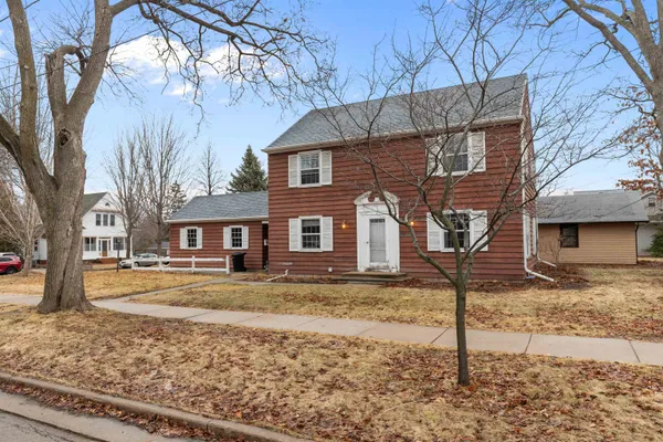 $265,000 | 1 South Brokaw Place, Appleton, WI 54911