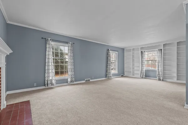 $265,000 | 1 South Brokaw Place, Appleton, WI 54911