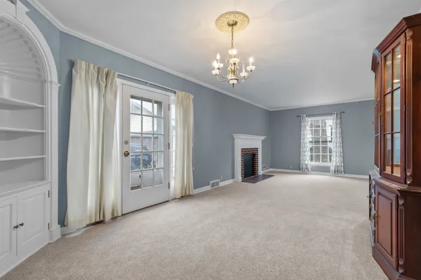 $265,000 | 1 South Brokaw Place, Appleton, WI 54911