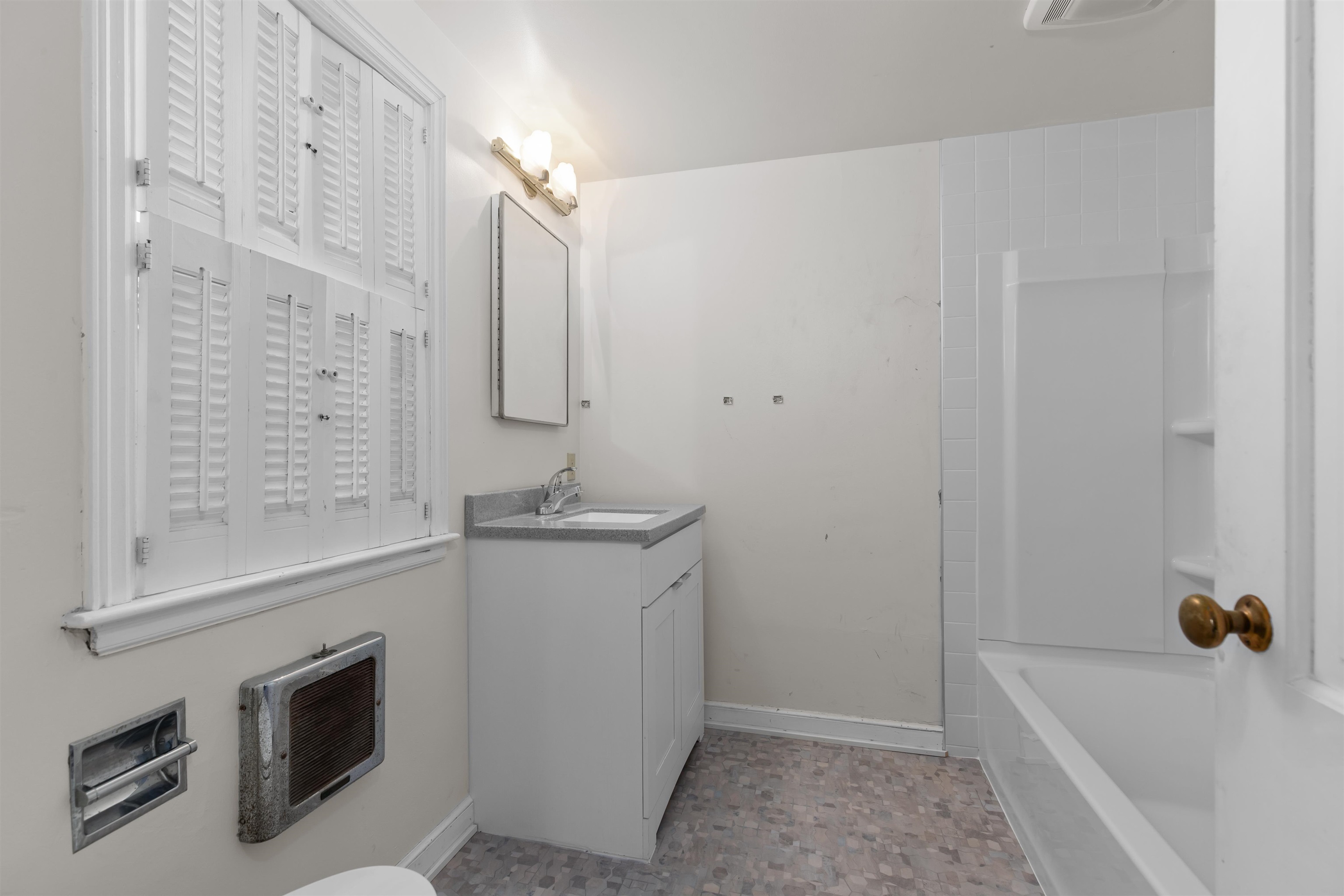 1 South Brokaw Place Appleton, WI 54911 - Photo 26 of 44