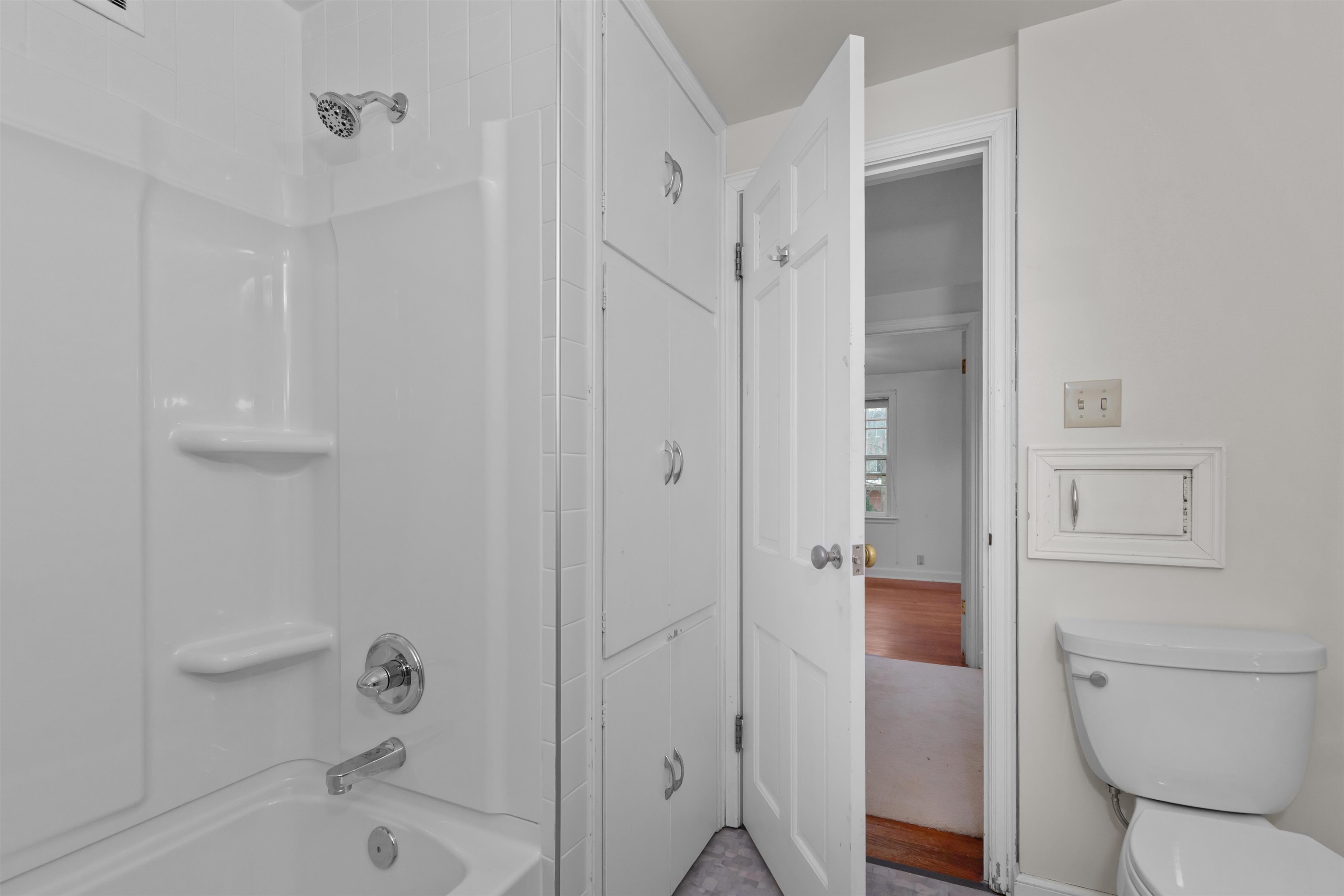 1 South Brokaw Place Appleton, WI 54911 - Photo 27 of 44