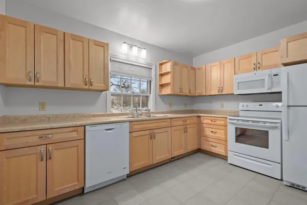 $265,000 | 1 South Brokaw Place, Appleton, WI 54911