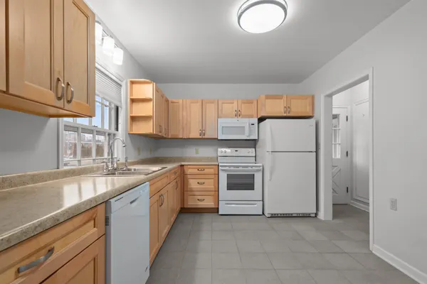 $265,000 | 1 South Brokaw Place, Appleton, WI 54911