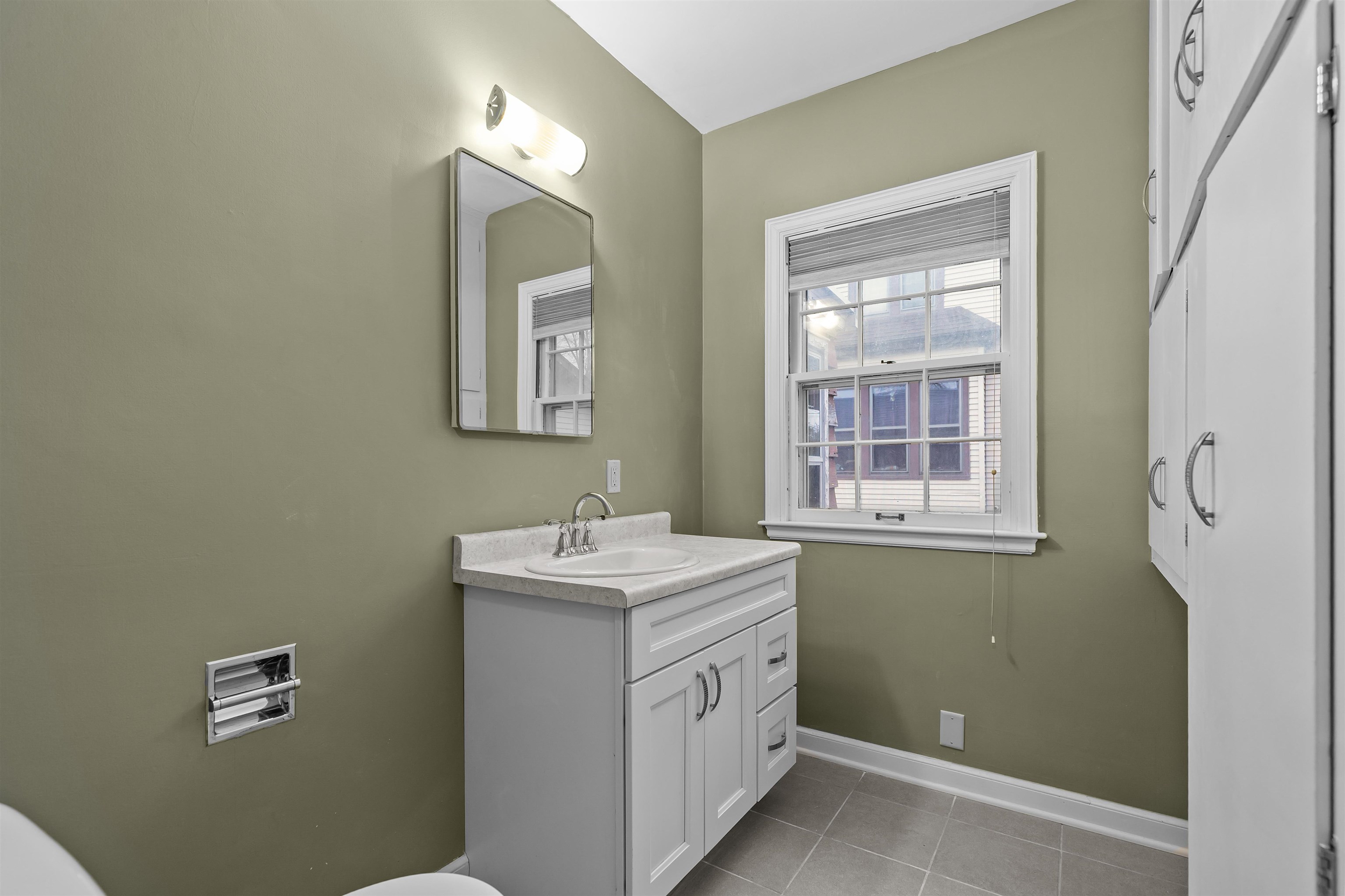 1 South Brokaw Place Appleton, WI 54911 - Photo 8 of 44