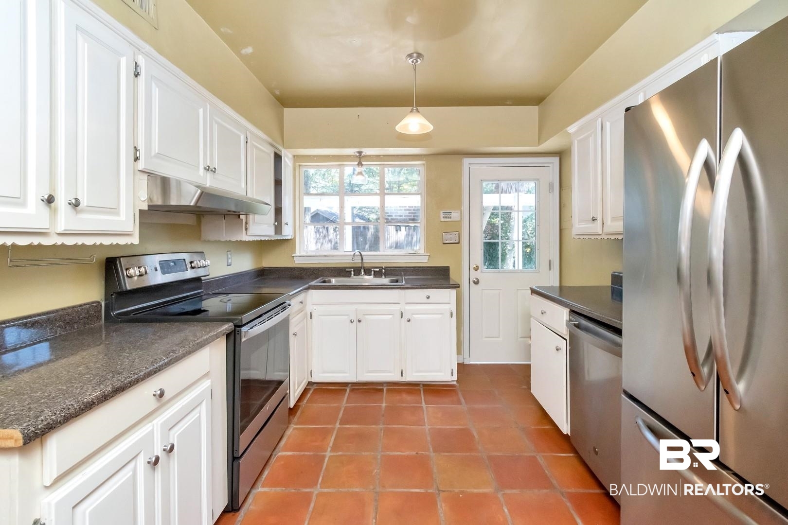 2101 Upham Street Mobile, AL 36607 - Photo 11 of 26