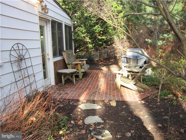 328 Hemlock Lane Springfield, PA 19064 - Photo 19 of 24 Patio