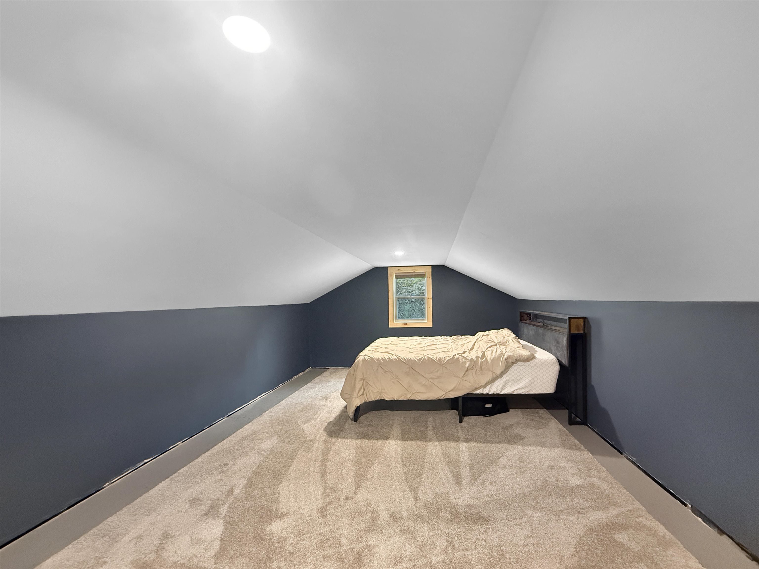 6057 Highway 102 Canaan, VT 05903 - Photo 27 of 34 Gallery Image 27