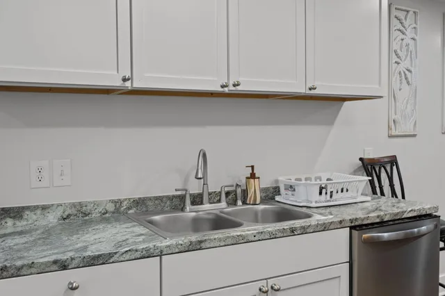 $2,699 | 2023 Four Mile Lane, Charleston, SC 29405