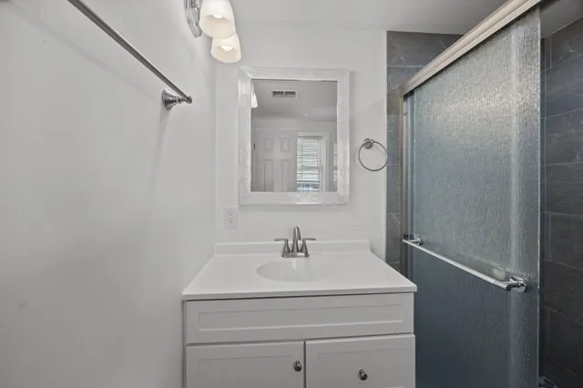 $2,699 | 2023 Four Mile Lane, Charleston, SC 29405