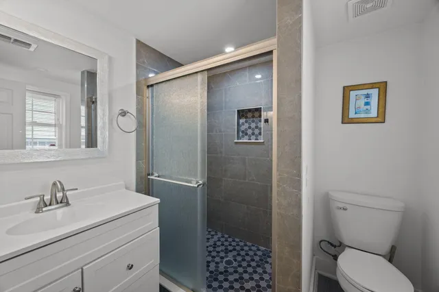 $2,699 | 2023 Four Mile Lane, Charleston, SC 29405