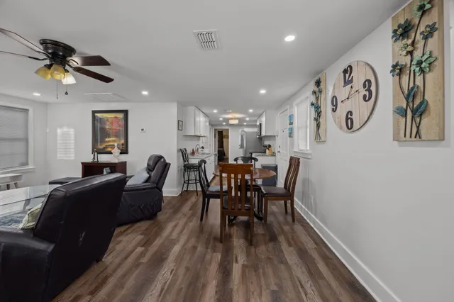 $2,699 | 2023 Four Mile Lane, Charleston, SC 29405