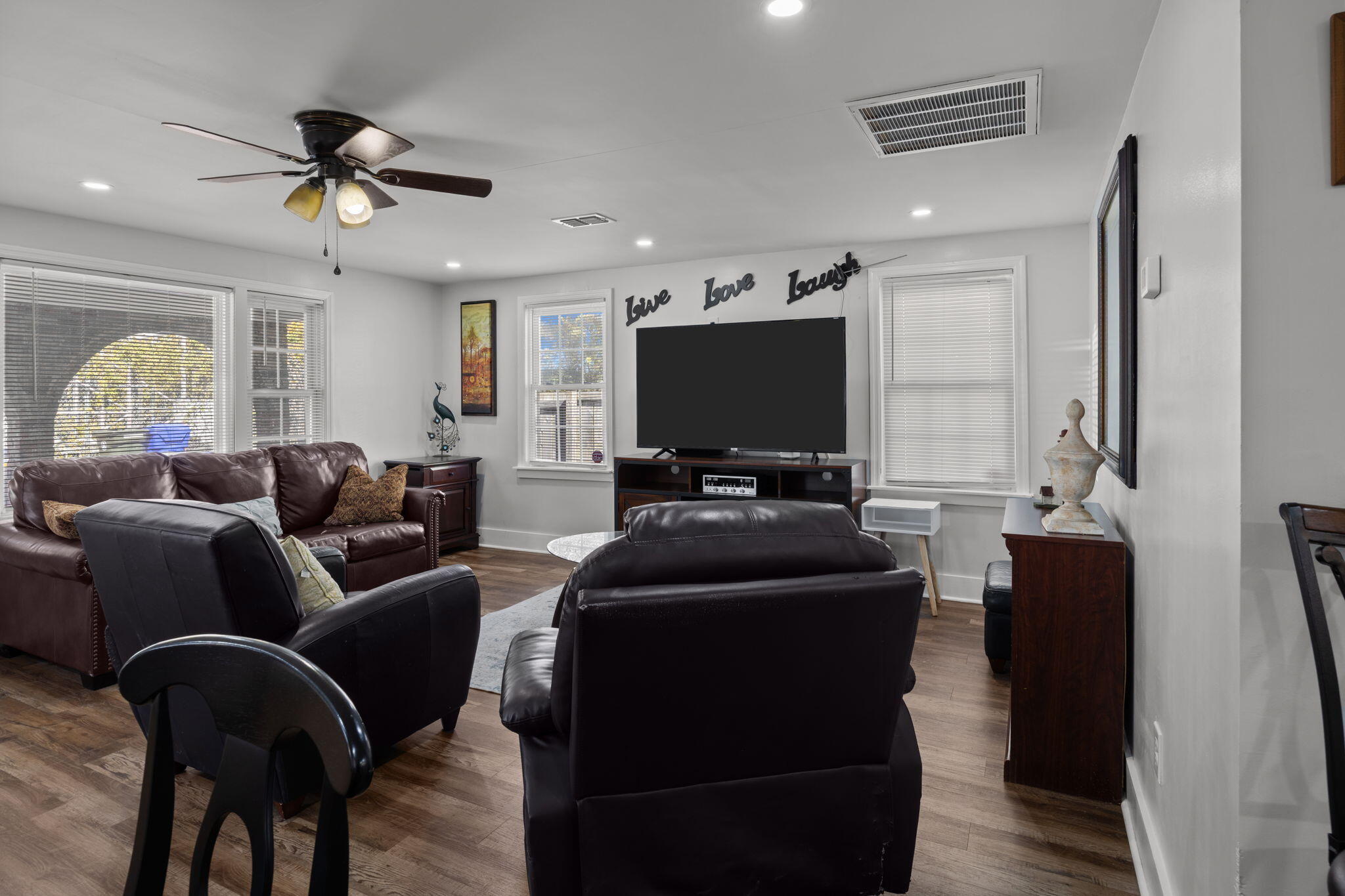 2023 Four Mile Lane Charleston, SC 29405 - Photo 9 of 41 21-web-or-mls-470A1713