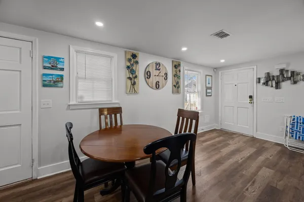 $2,350 | 2023 Four Mile Lane, Charleston, SC 29405