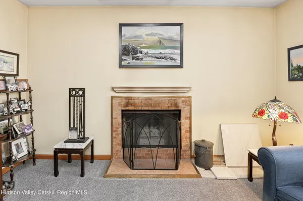 $413,000 | 8 Robbins Lane, Saugerties, NY 12477