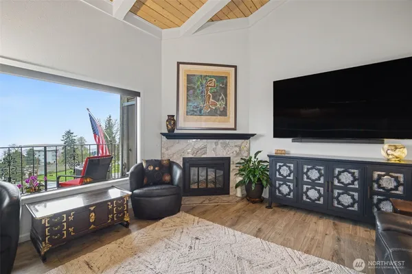 $825,000 | 28313 Redondo Way South, Unit 310, Des Moines, WA 98198