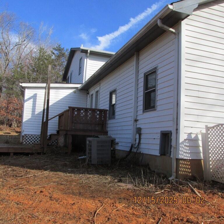 465 McMoon Lane Stuart, VA 24171 - Photo 4 of 16 IMG_2797