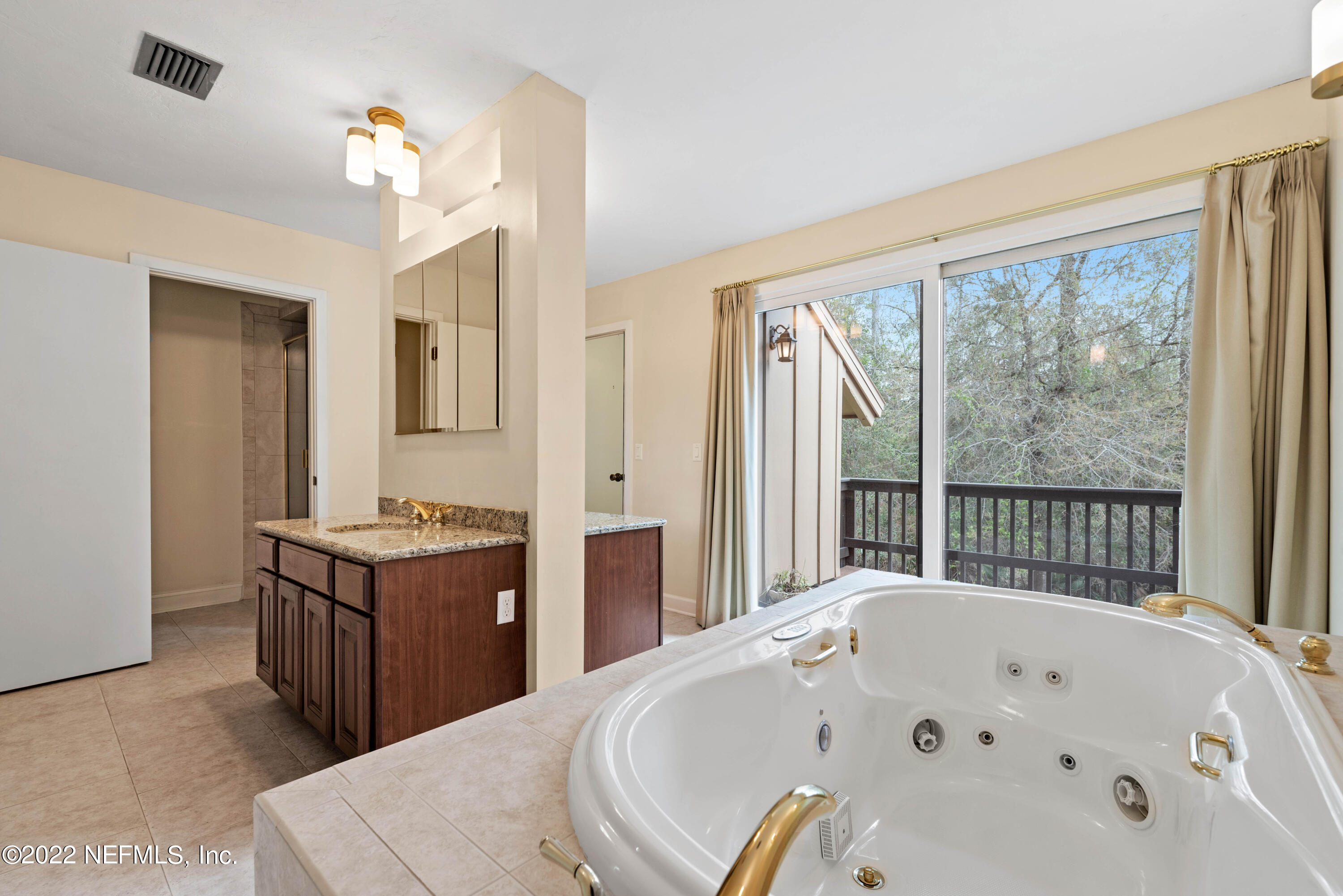 8013 Pine Lake Road Jacksonville, FL 32256 - Photo 27 of 43 Owner's Bathroom