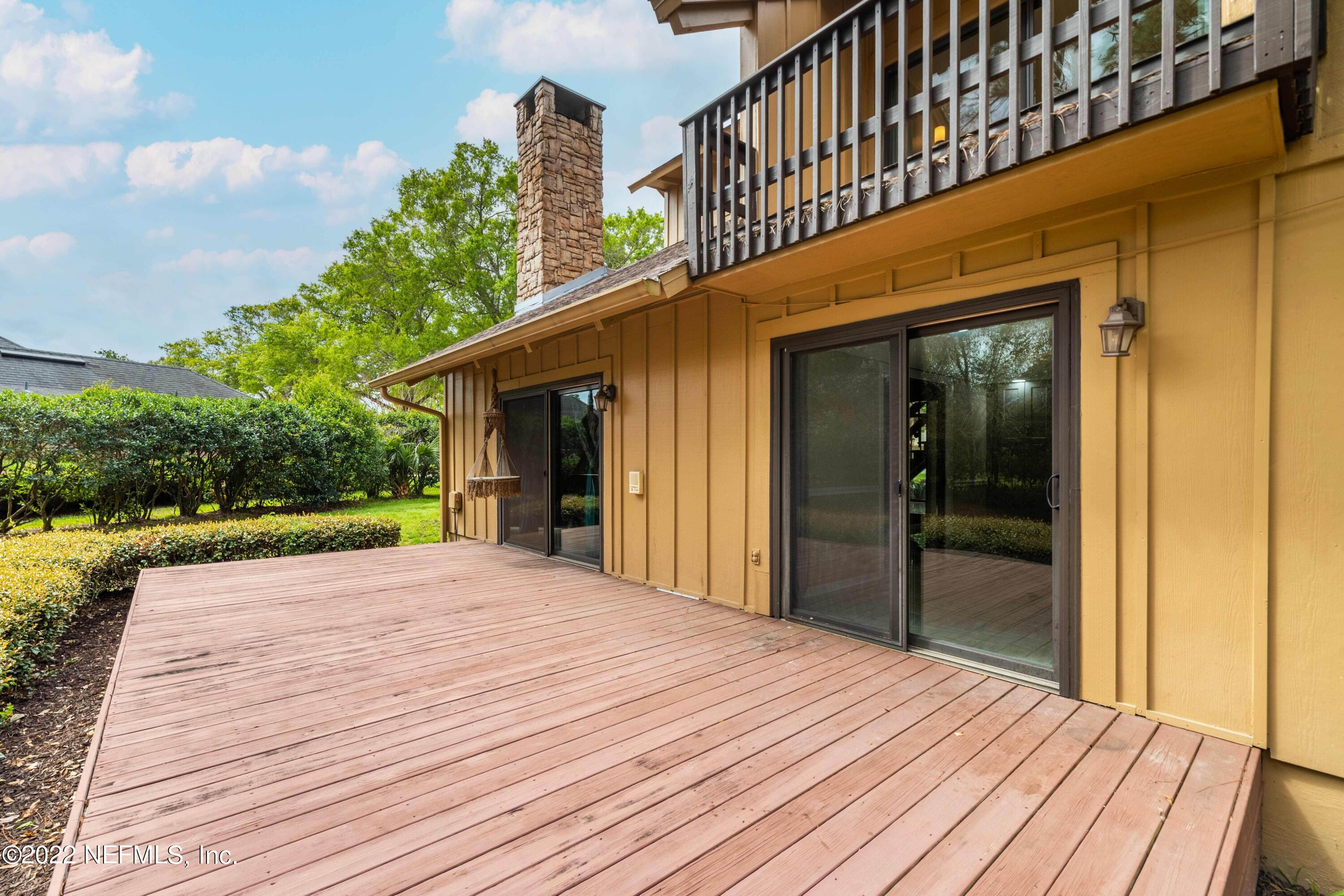 8013 Pine Lake Road Jacksonville, FL 32256 - Photo 33 of 43 Back Patio