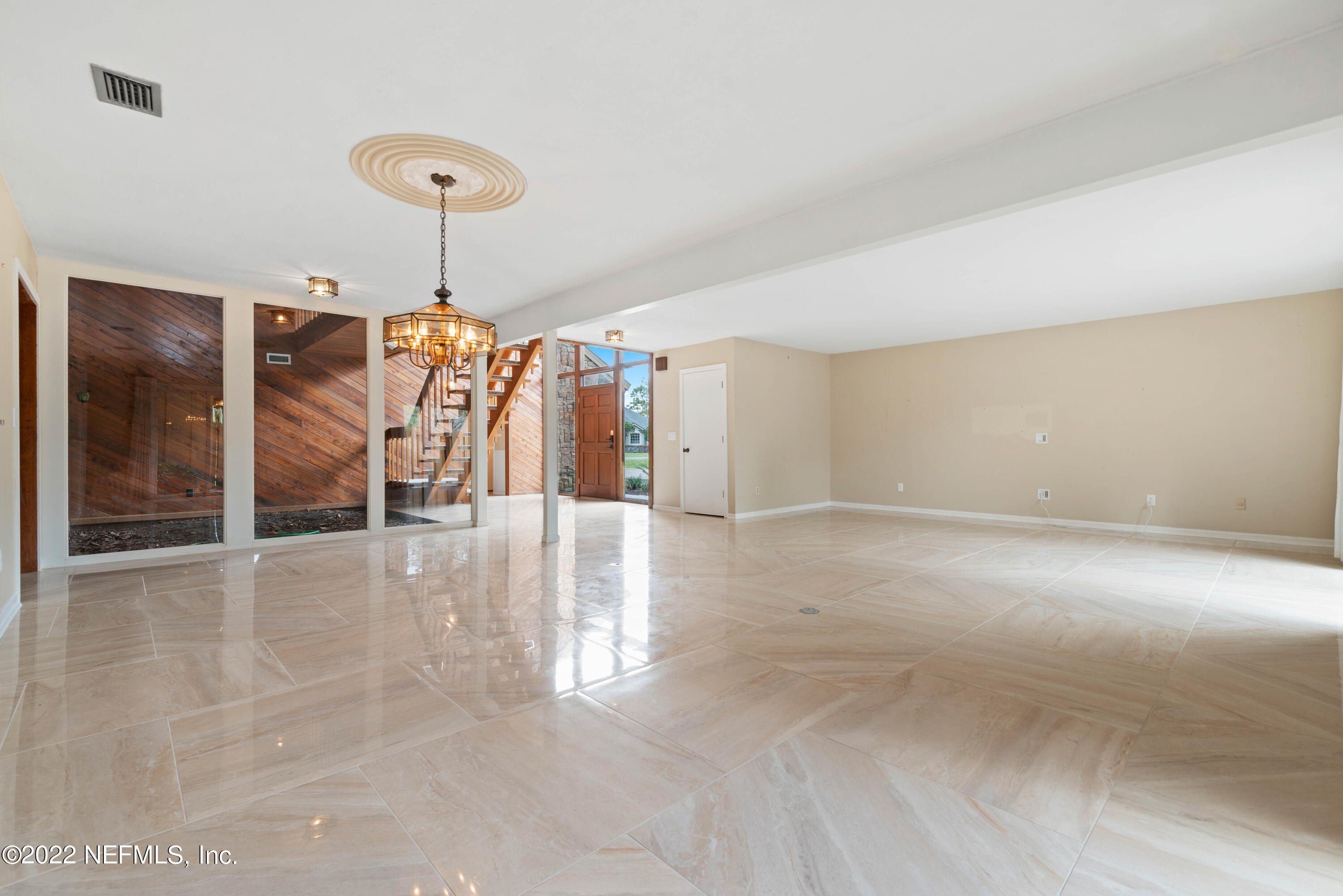 8013 Pine Lake Road Jacksonville, FL 32256 - Photo 6 of 43 Living Room