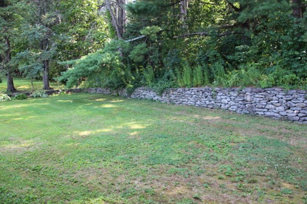 7 Crescent Road Leominster, MA 01453 - Photo 3 of 11 Gallery Image 3
