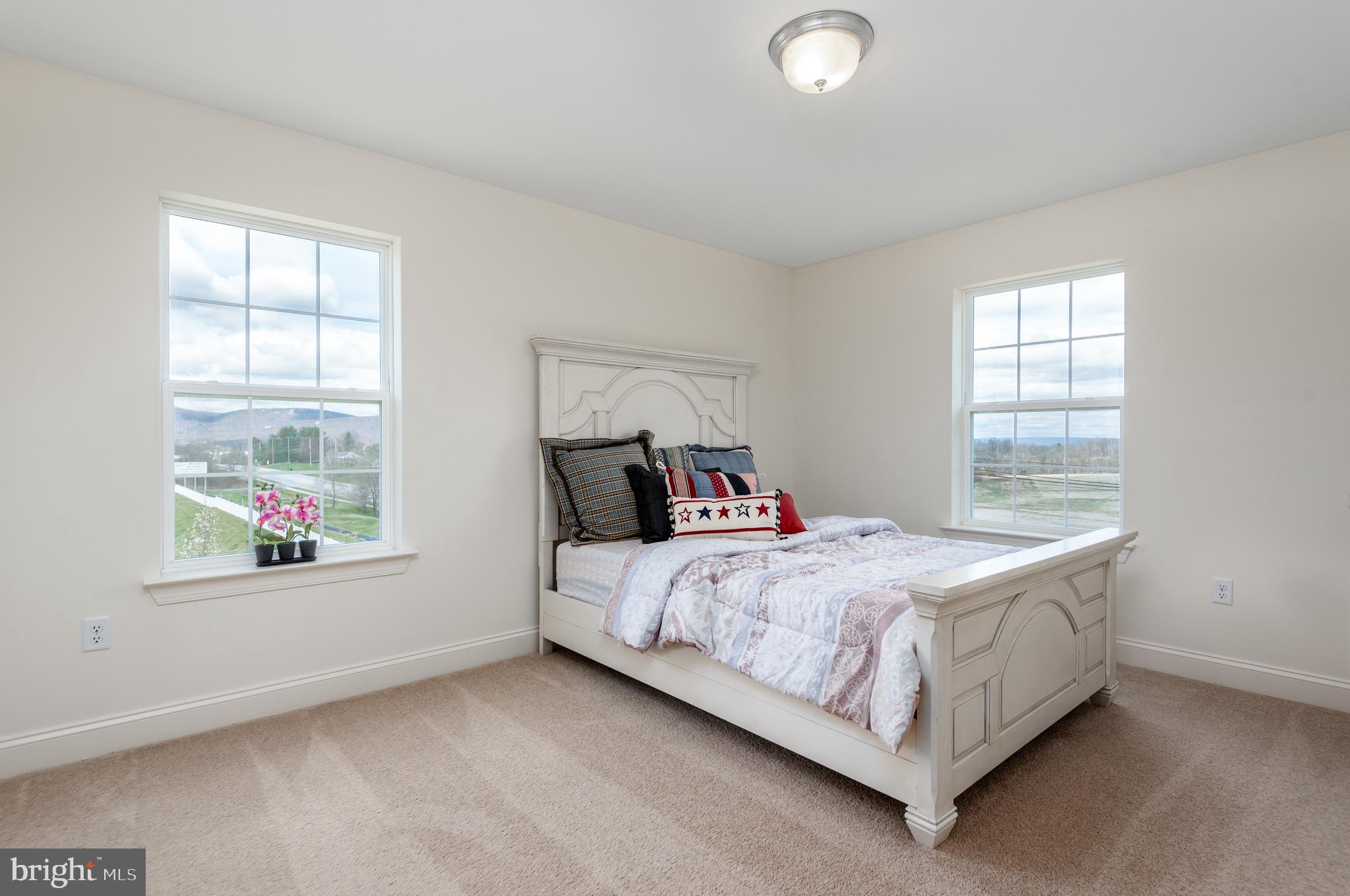 126 Eagle Road Dillsburg, PA 17019 - Photo 22 of 40 2nd floor master suite