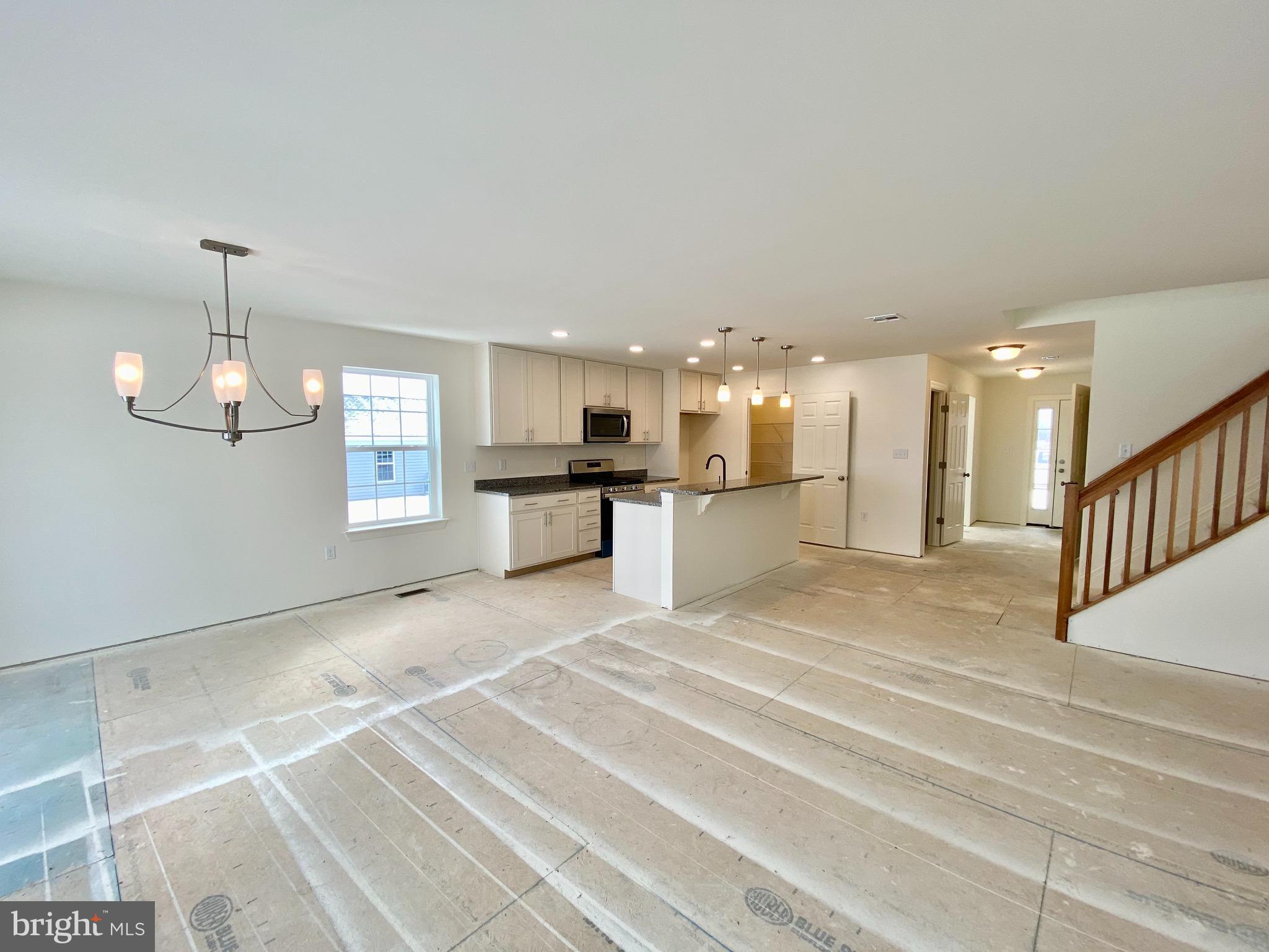 126 Eagle Road Dillsburg, PA 17019 - Photo 7 of 40 Family room