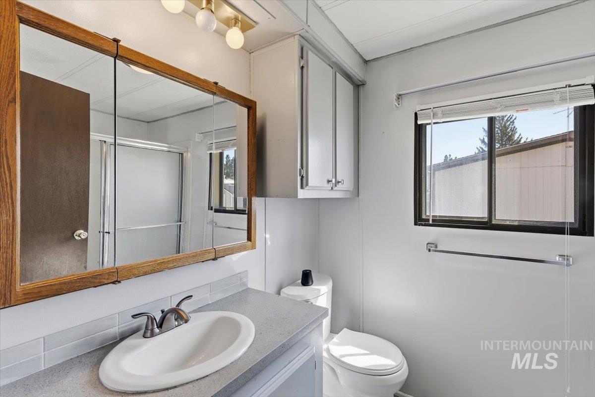 9390 Ustick Road, Unit 31 Boise, ID 83704 - Photo 17 of 22