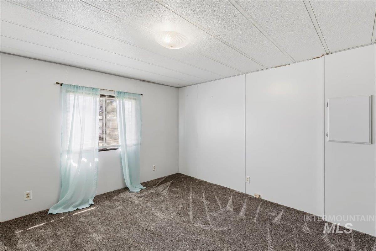 9390 Ustick Road, Unit 31 Boise, ID 83704 - Photo 18 of 22