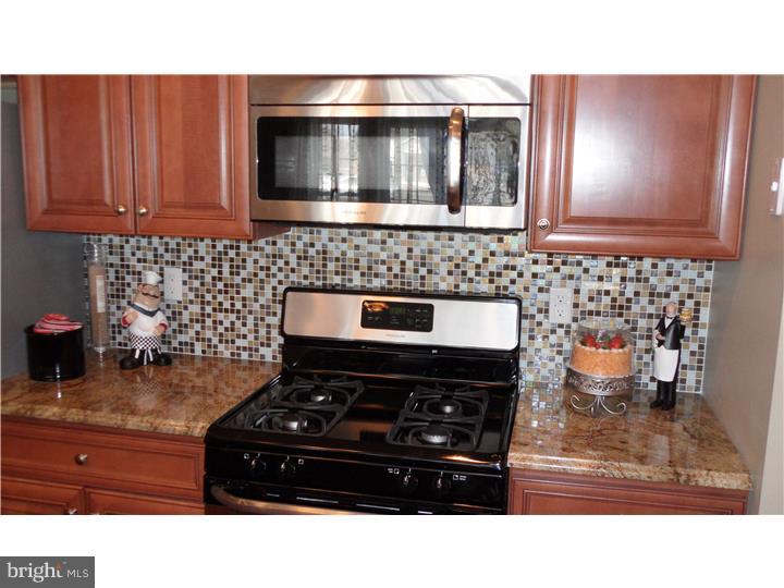 756 Street Road, Unit 7 Southampton, PA 18966 - Photo 18 of 21 Kitchen