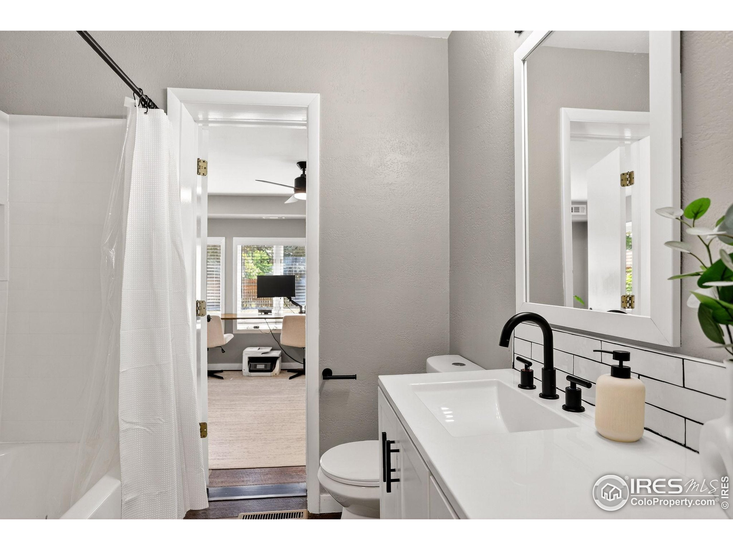 1211 16th Avenue Longmont, CO 80501 - Photo 18 of 36