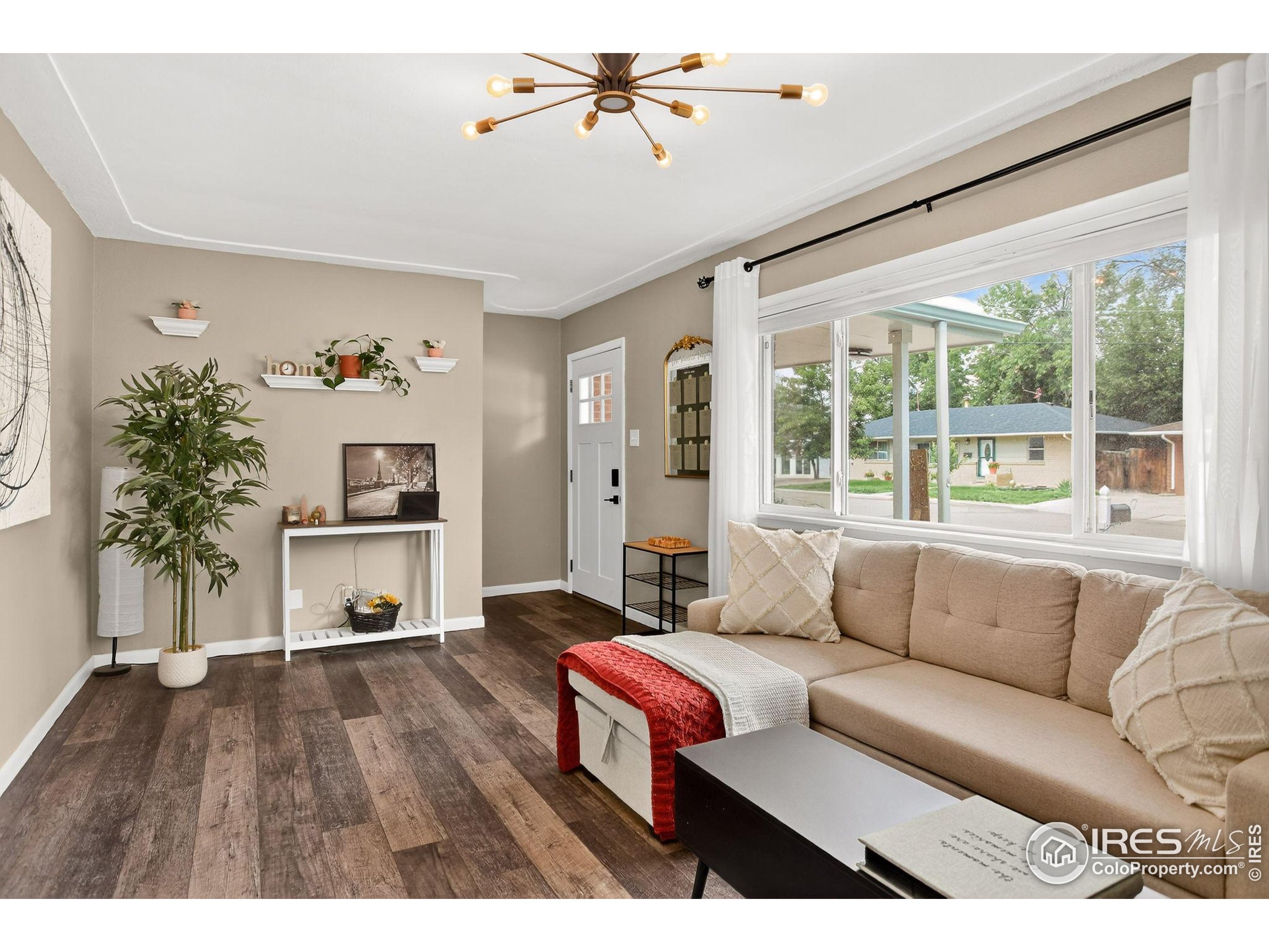 1211 16th Avenue Longmont, CO 80501 - Photo 4 of 36