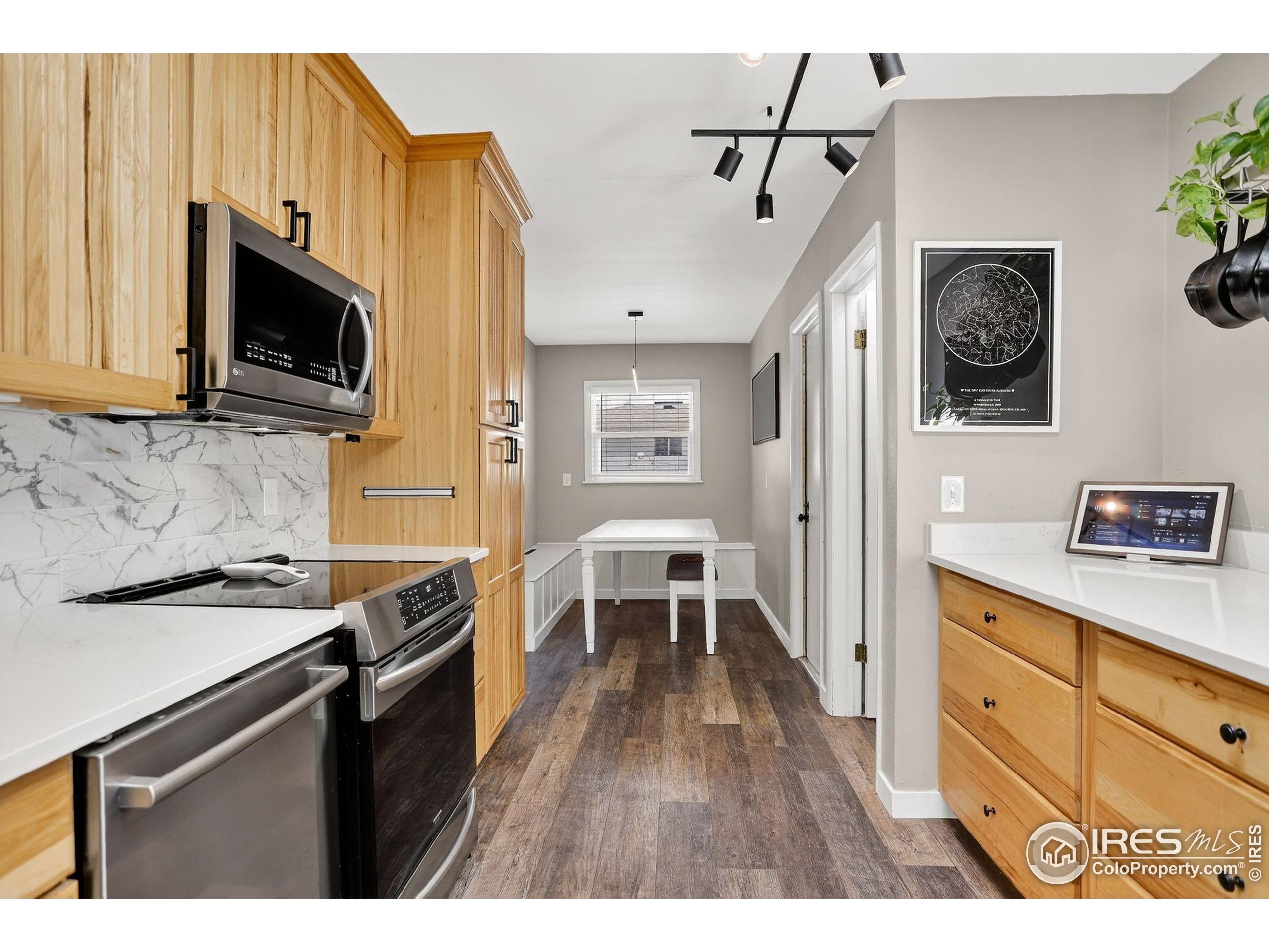 1211 16th Avenue Longmont, CO 80501 - Photo 9 of 36