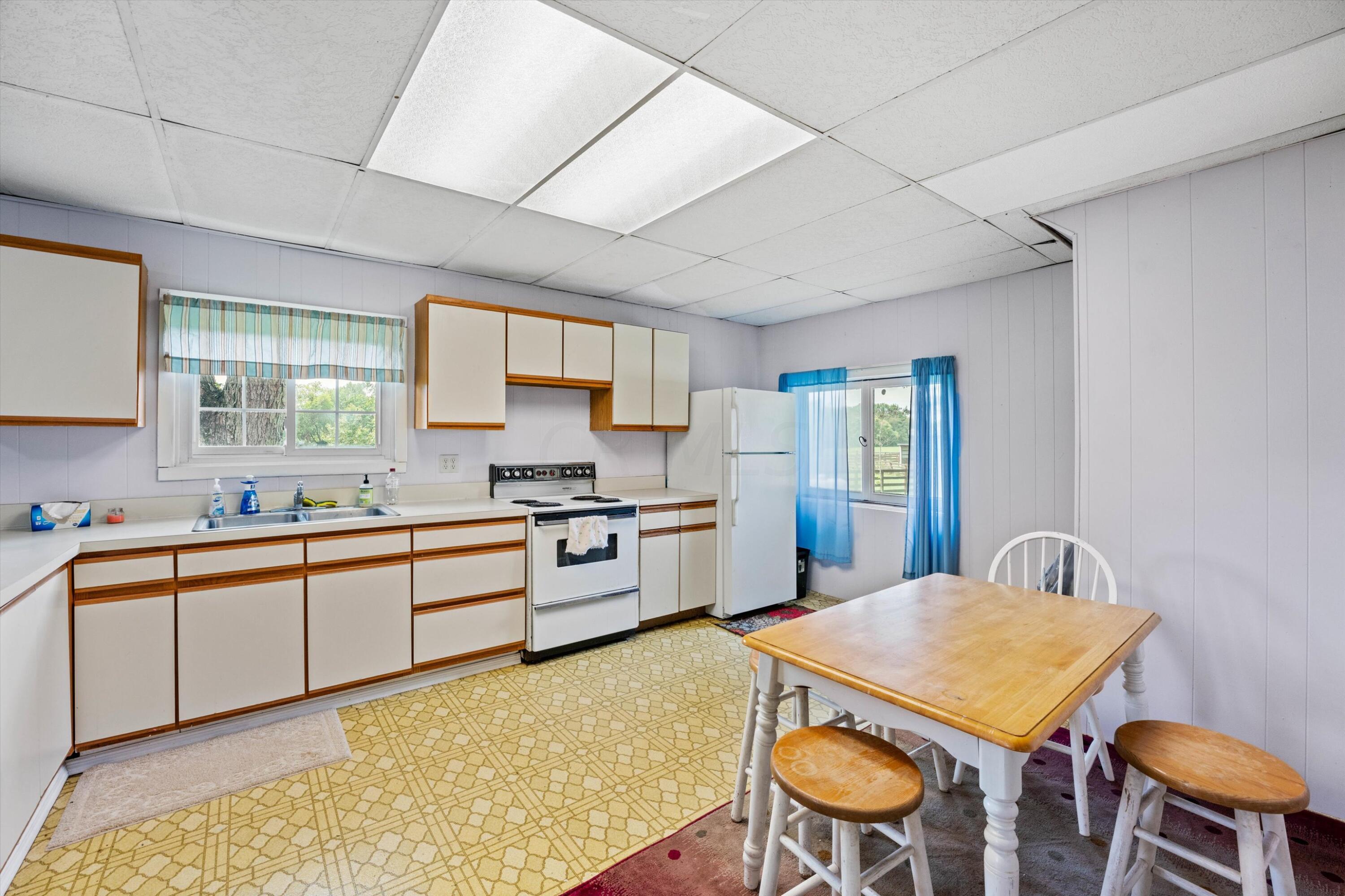 3654 Liberty Road Delaware, OH 43015 - Photo 5 of 34 Gallery Image 5