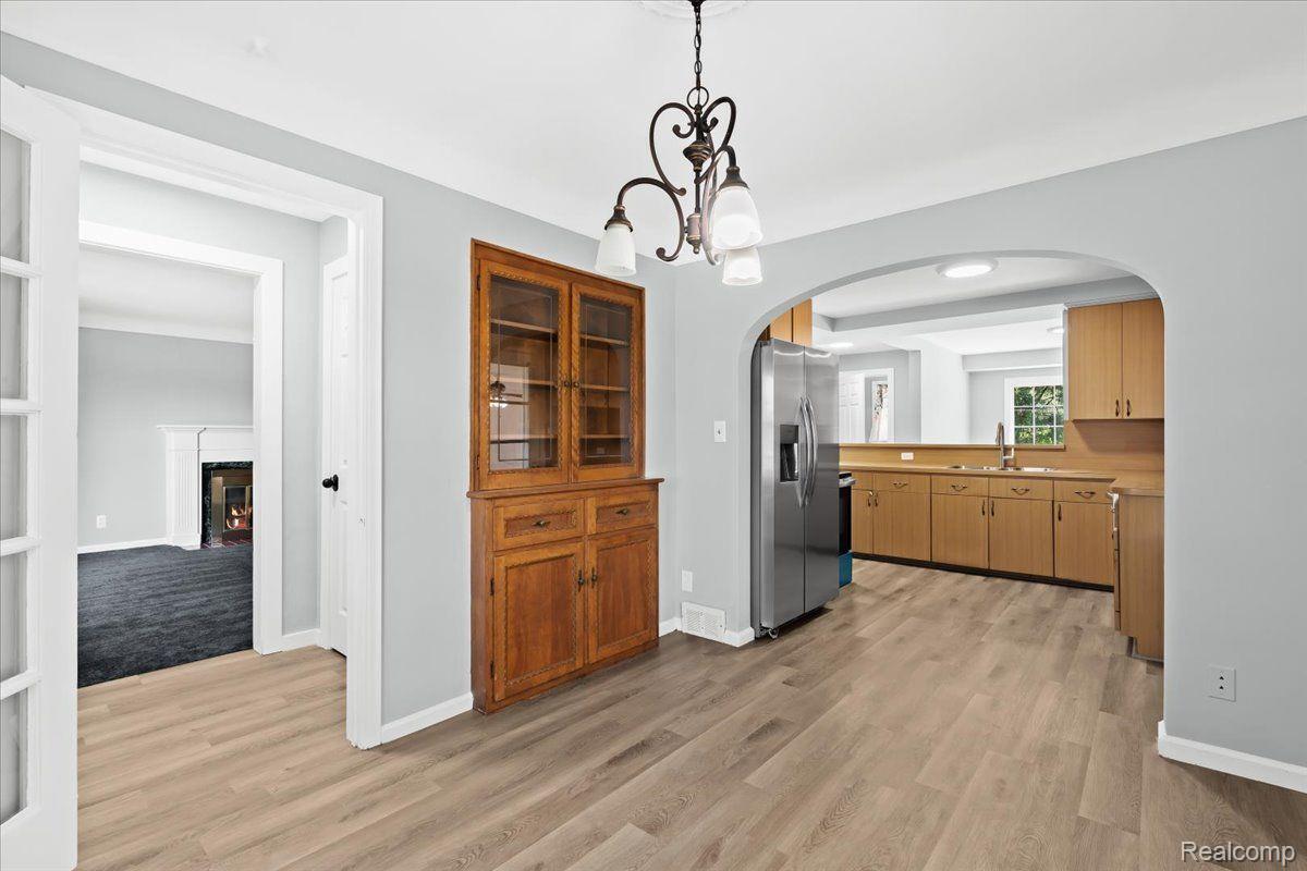 31354 Evergreen Road Franklin, MI 48025 - Photo 11 of 39 Gallery Image 11