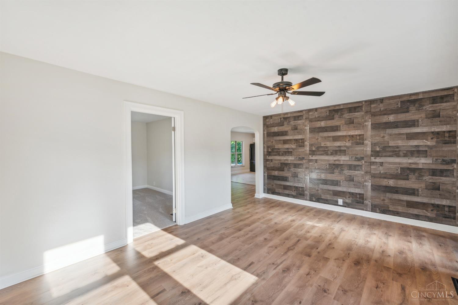 978 4 Mile Road Cincinnati, OH 45230 - Photo 5 of 33 Gallery Image 5
