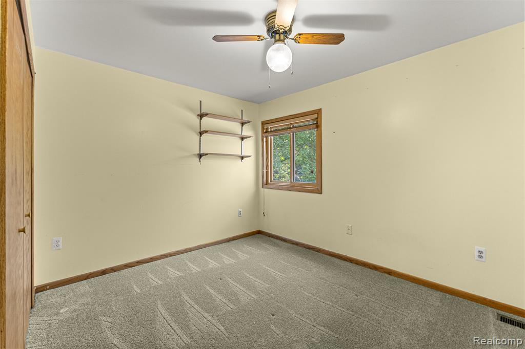 18990 Beck Road Northville, MI 48168 - Photo 27 of 60