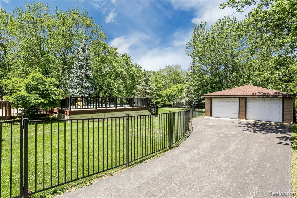 5134 East Dunbar Road Monroe, MI 48161 - Photo 4 of 36