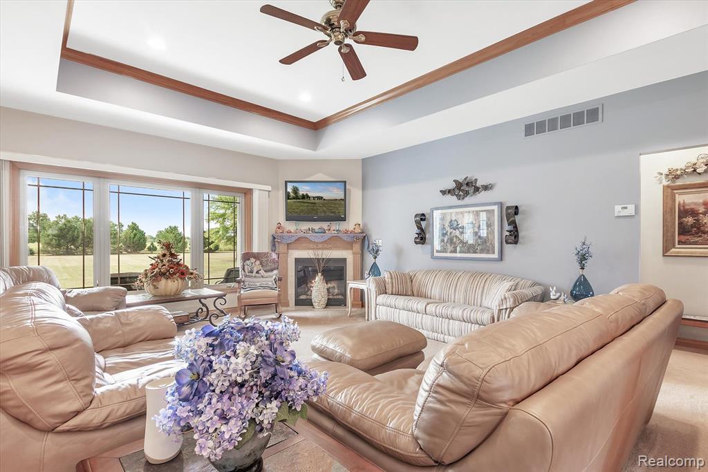 2269 West Sigler Road Carleton, MI 48117 - Photo 9 of 59