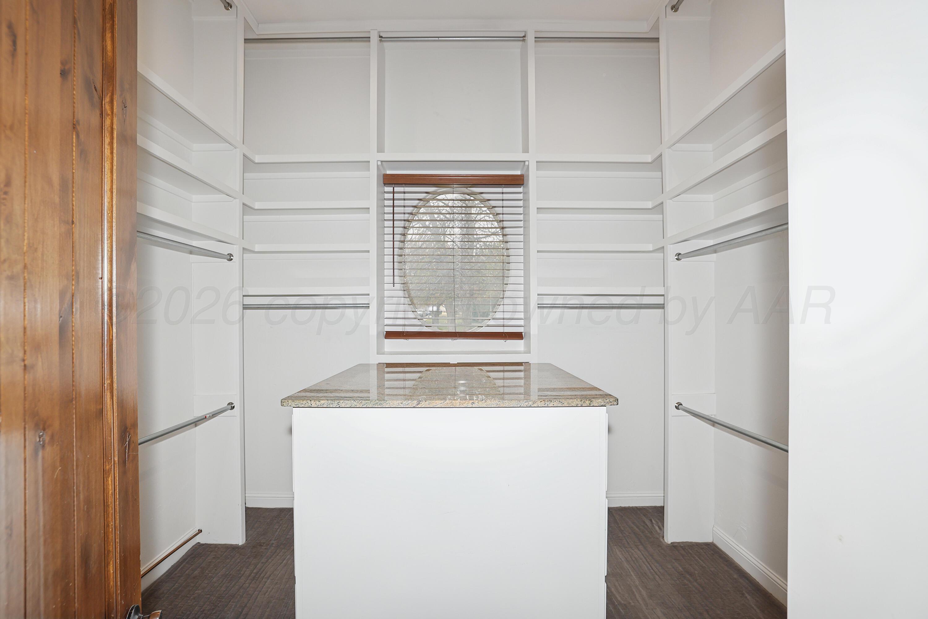 13 Prestwick Lane Amarillo, TX 79124 - Photo 27 of 51 21-Primary Closet