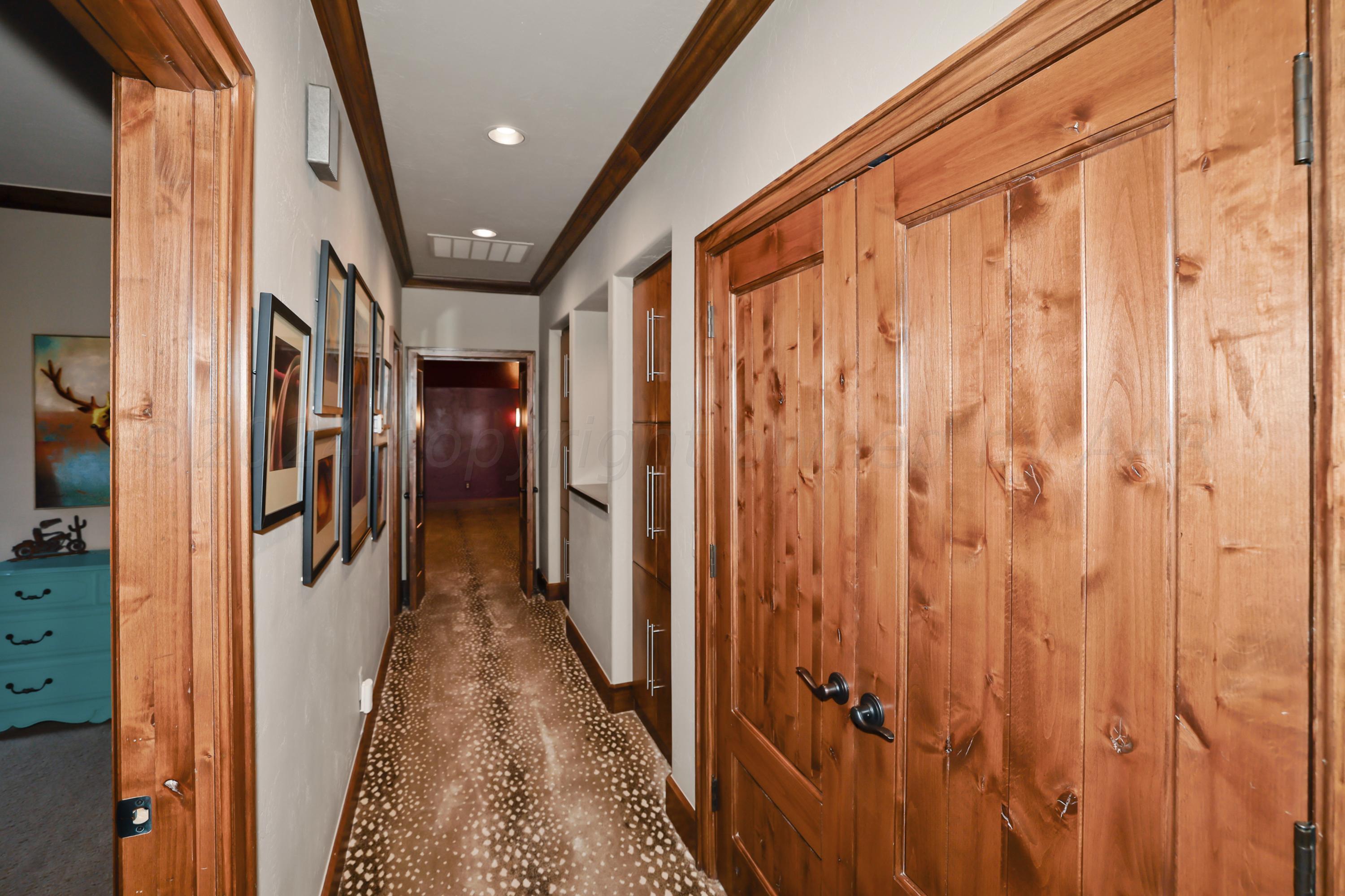 13 Prestwick Lane Amarillo, TX 79124 - Photo 40 of 51 35-Upstairs Hallway