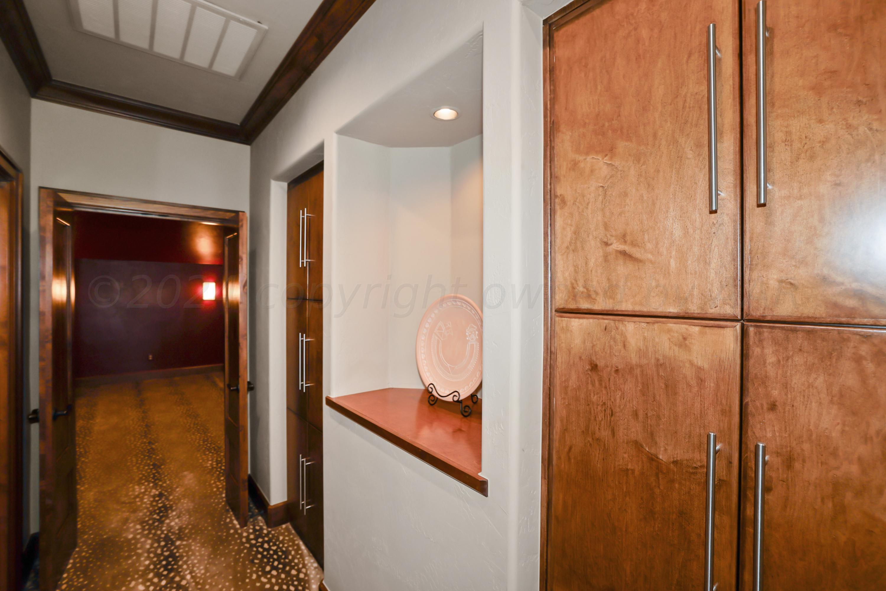 13 Prestwick Lane Amarillo, TX 79124 - Photo 41 of 51 36-Upstairs Hallway