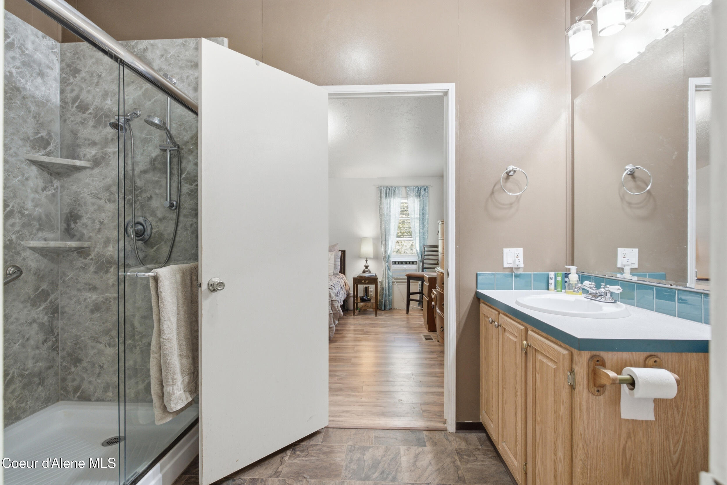 428 South Rena Road Oldtown, ID 83822 - Photo 22 of 53 Bathroom
