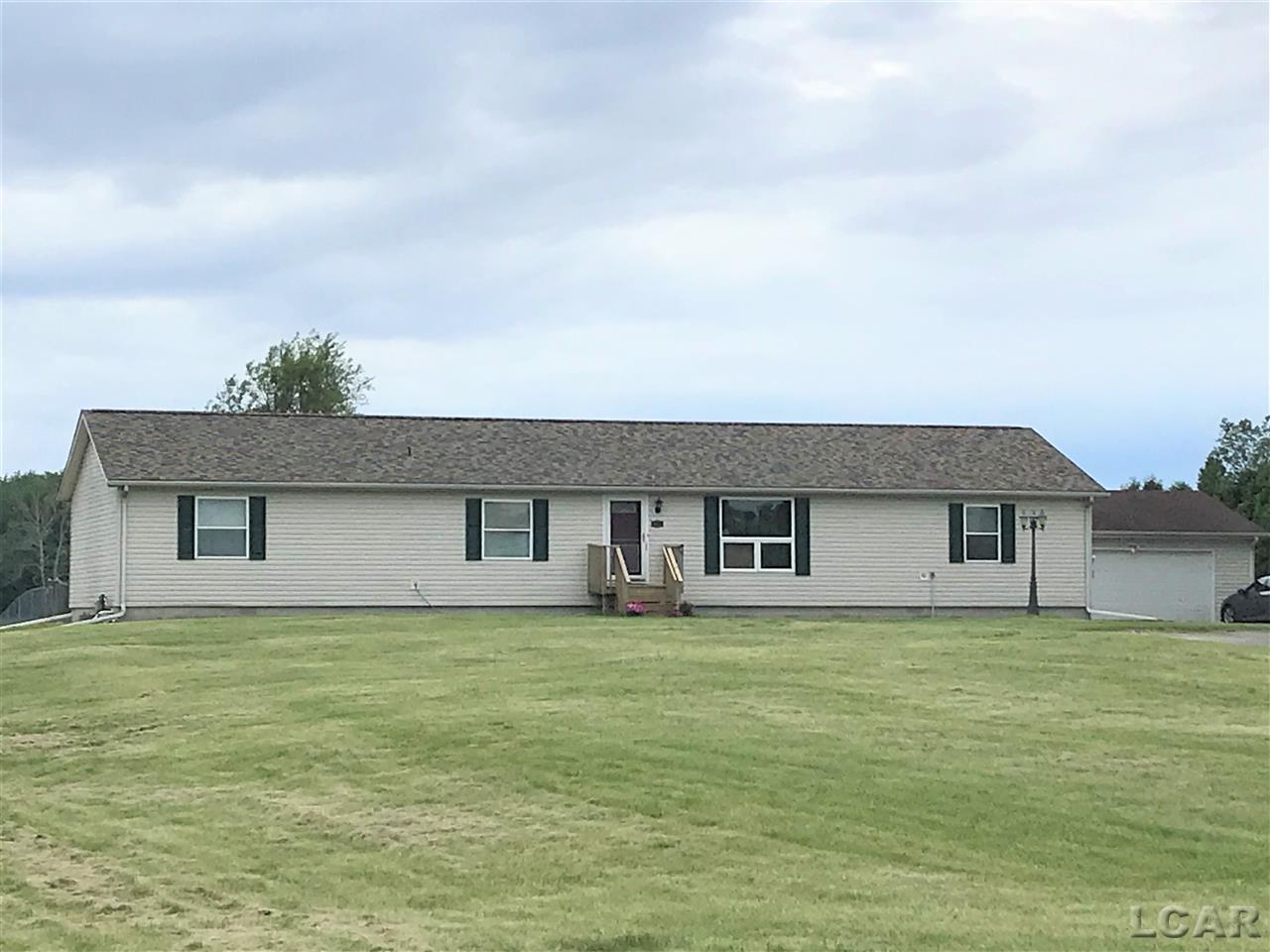 4023 West Dunbar Road Monroe, MI 48161 - Photo 1 of 25